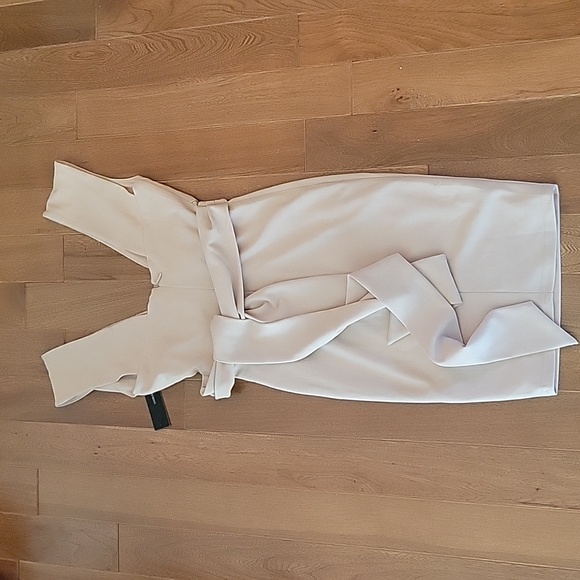 NWT Lulus River Deep Black Bodycon Dress Nude Peach Small - Picture 6 of 11